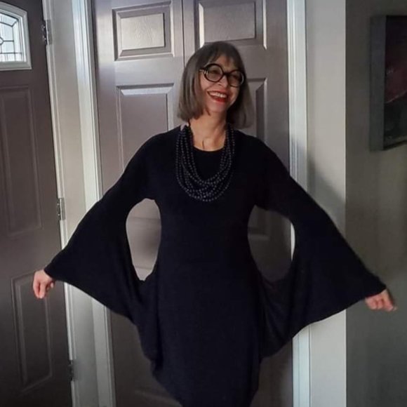 Meet your Posher, Rhonda - Picture 1 of 1